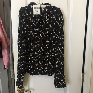 Forever 21 Daisy Print Woven Blouse Black M